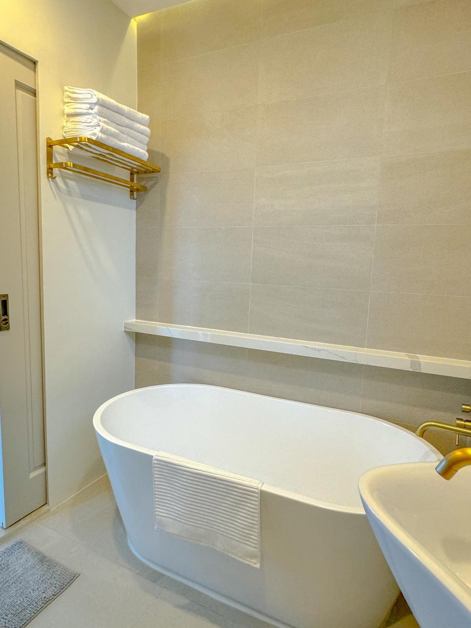 The Suite- Luxurious Skyline Cebu